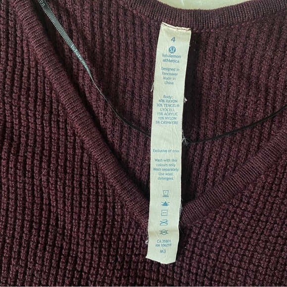 Lululemon The Sweater Life Waffle Knit V-Neck, size 4 - Picture 5 of 8